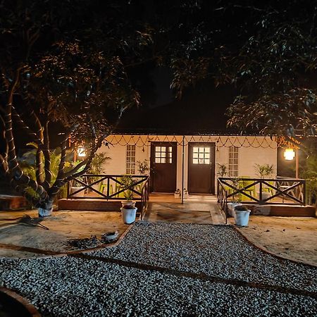 Shobhayan Inn, Airport Railway Station Pickup Free Ayodhya Bagian luar foto